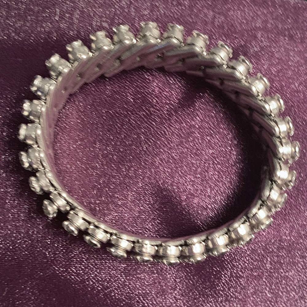 VINTAGE Rhinestone Expansion Bracelet - Picture 4 of 7